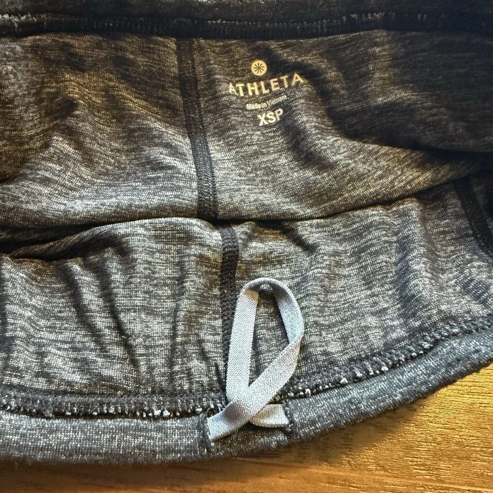 ATHLETA Skirted Leggings Gray Black Athletic Running Hiking XS Inside Pocket Zip - Picture 8 of 8